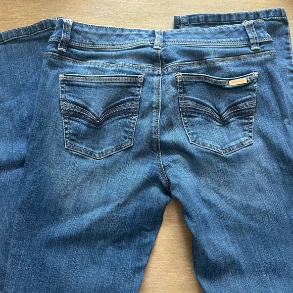 White House Black Market Blue Boot Leg Jeans 4s - Picture 5 of 6